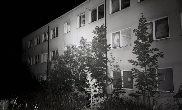 opuszczona szwalnia, Ostrowiec Świętokrzyski, województwo świętokrzyskie - relacja z 08.2023, zdjęcie 12