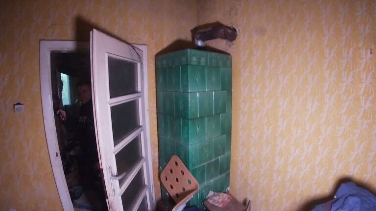 Opuszczony dom po pożarze, Chrzanów, województwo małopolskie - zdjęcie 4