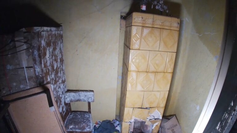 Opuszczony dom po pożarze, Chrzanów, województwo małopolskie - zdjęcie 5