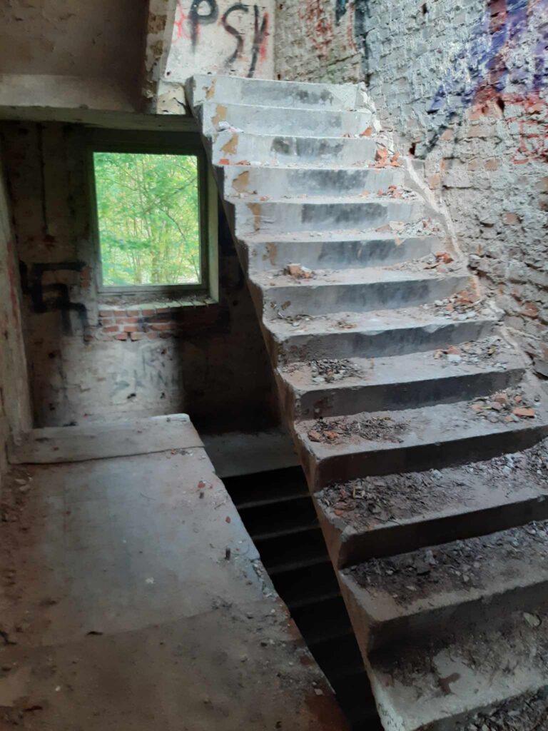 Opuszczony sierociniec, Łódź, województwo łódzkie - relacja z 10.2023, zdjęcie 10
