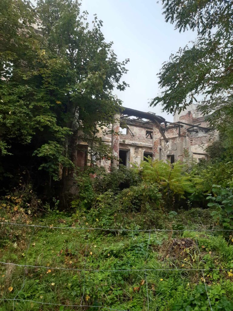 Dworek szlachecki, Grunwald, województwo łódzkie - relacja z 10.2023, zdjęcie 1