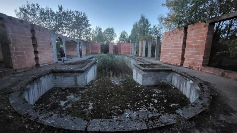 Niedokończony kompleks., Wandowo, województwo pomorskie - relacja z 10.2023, zdjęcie 12