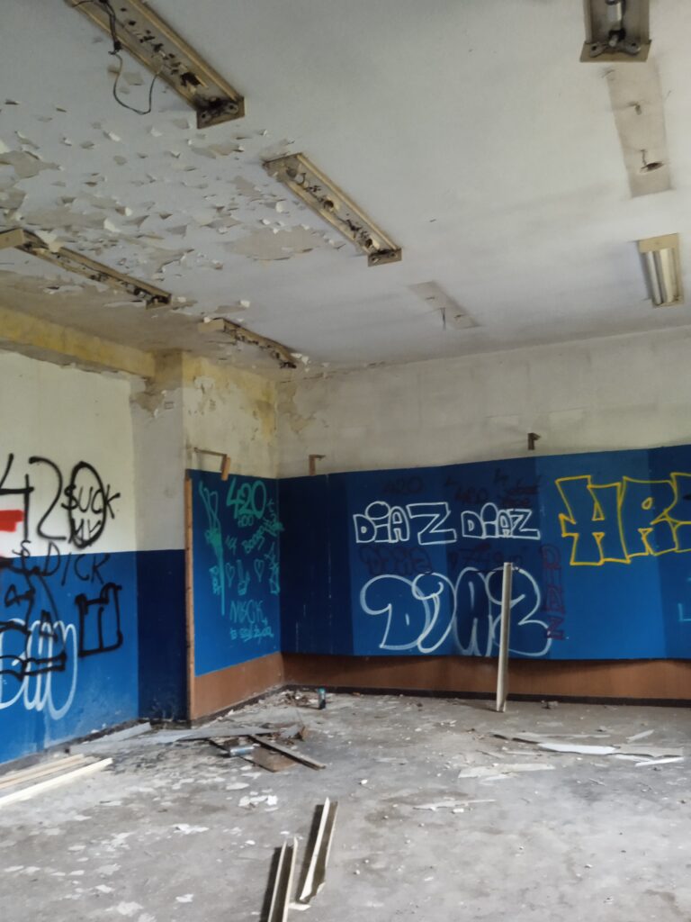 Opuszczone przedszkole, Katowice, województwo śląskie - relacja z 09.2023, zdjęcie 22