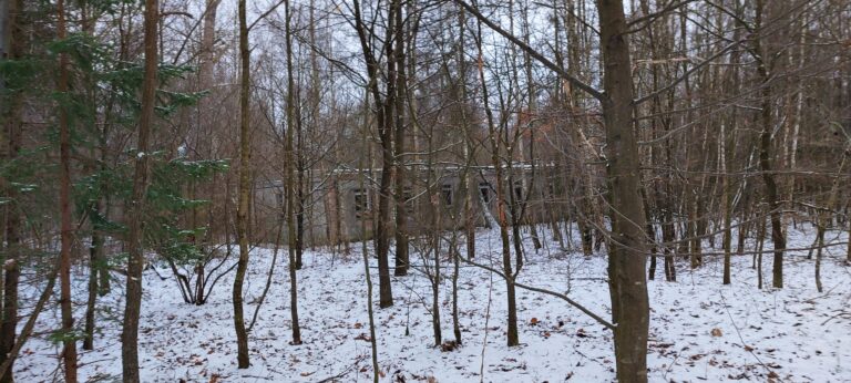 Opuszczona lotnicza jednostka wojskowa, Ułęż, województwo lubelskie - relacja z 01.2024, zdjęcie 7