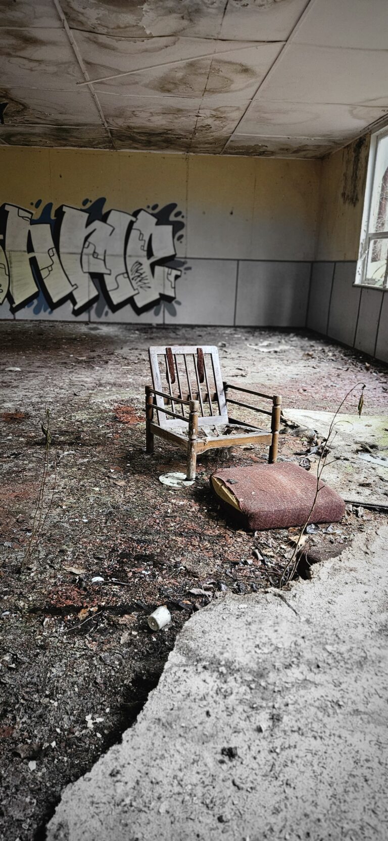 Opuszczony ośrodek Kolonijny, Kule, województwo śląskie - relacja z 02.2024, zdjęcie 40