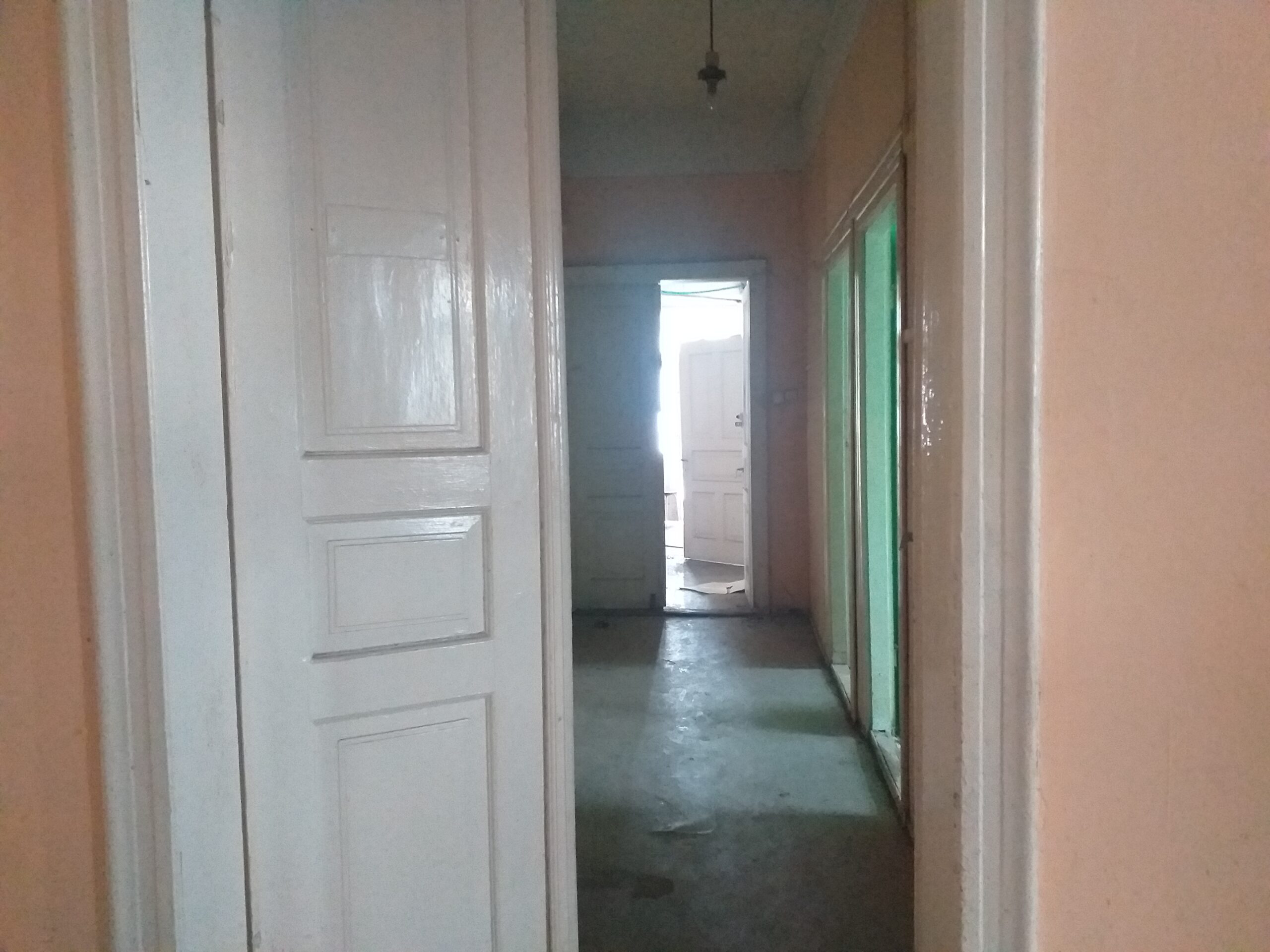 Opuszczony dworek z 1921, Tarnów, małopolskie — zdjęcie 1