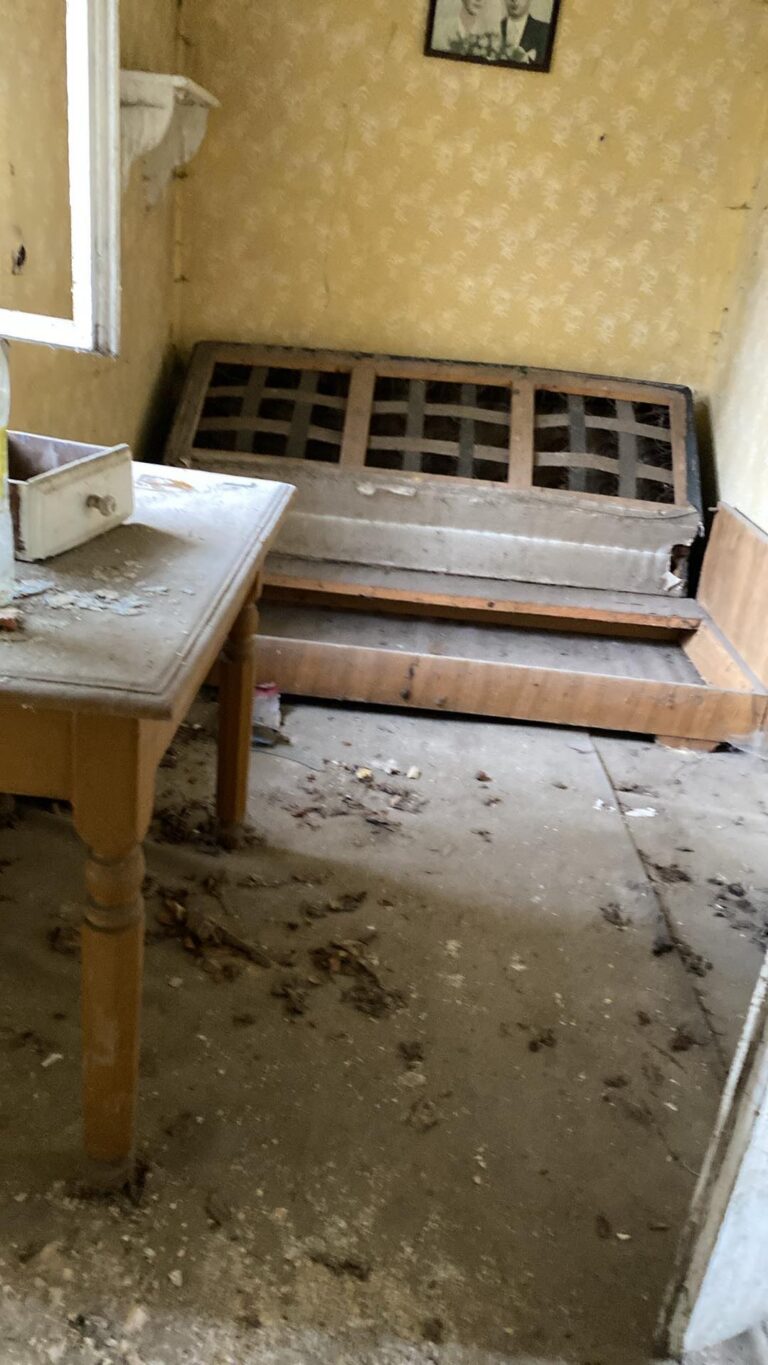Opuszczony dom, Kwaczała, województwo małopolskie - zdjęcie 1