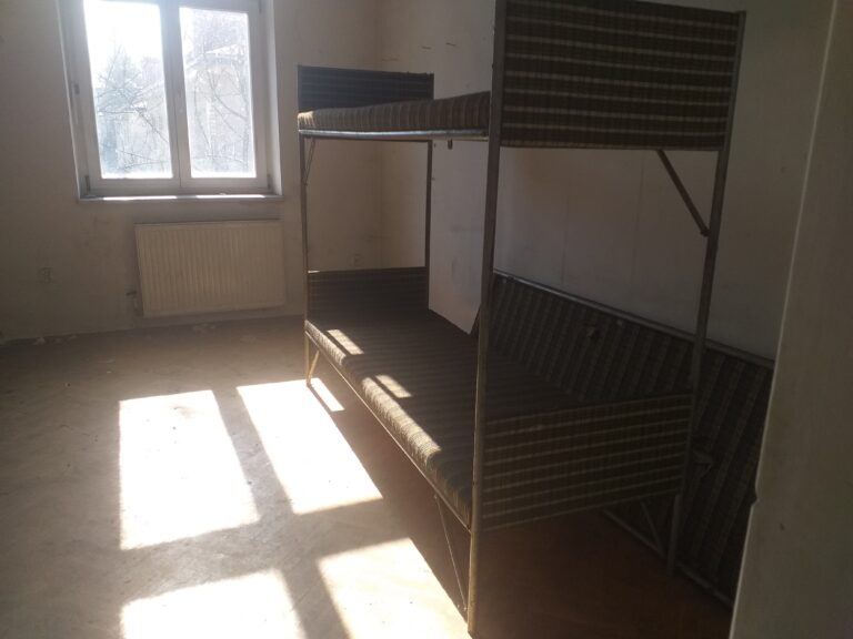 Opuszczony dom katolicki, Krzeszowice, województwo małopolskie - zdjęcie 6