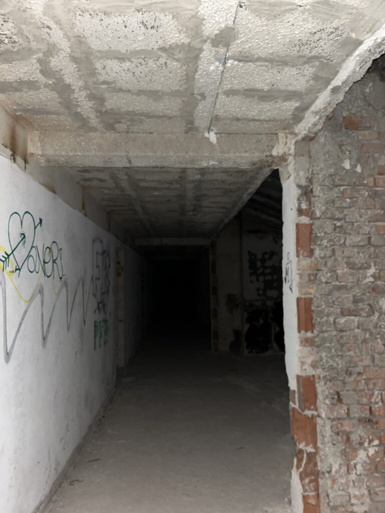 Opuszczony kompleks hoteli, Szczawa, województwo małopolskie - relacja z 03.2024, zdjęcie 14