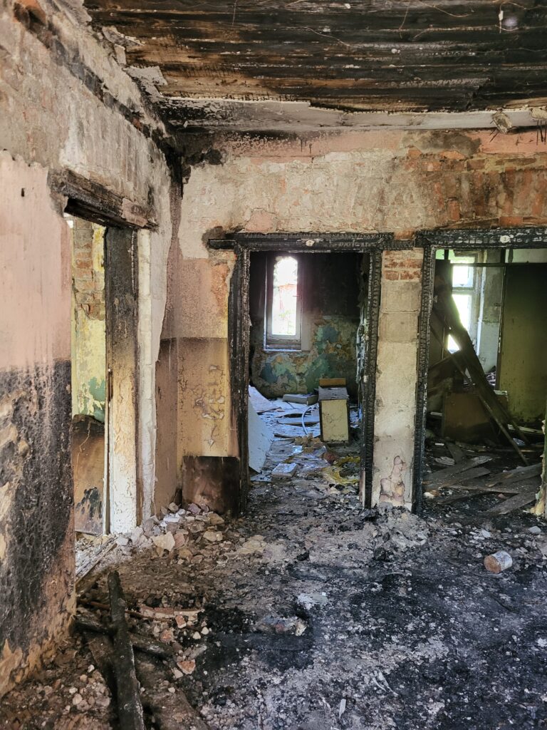 Opuszczony dom na Dębowej, Toruń, województwo kujawsko-pomorskie - relacja z 04.2024, zdjęcie 9