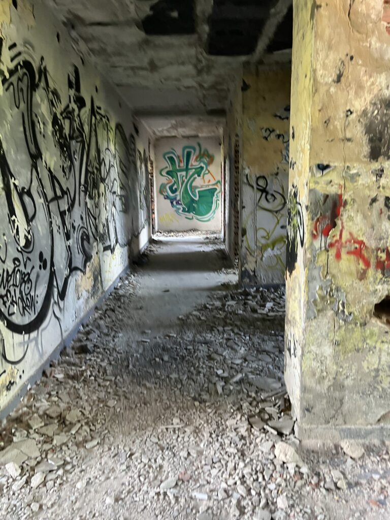 Stary hotel (przy tesco), Częstochowa, województwo śląskie - relacja z 05.2024, zdjęcie 4
