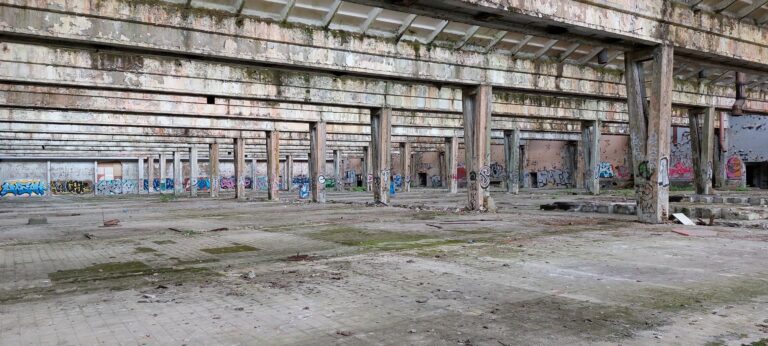 Opuszczone Zakłady Włókiennicze Bewelana w Bielsku-Białej, Bielsko-Biała, województwo śląskie - relacja z 05.2024, zdjęcie 21