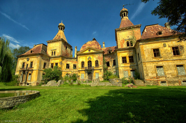 Opuszczony Pałac w Mańczycach (z niem. Schloss Manze), Mańczyce, województwo dolnośląskie - zdjęcie 1