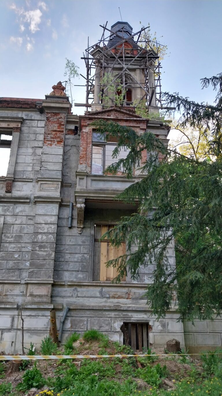 Ruiny Pałacu z 1707 roku, Stradomia Wierzchnia, województwo dolnośląskie - zdjęcie 7