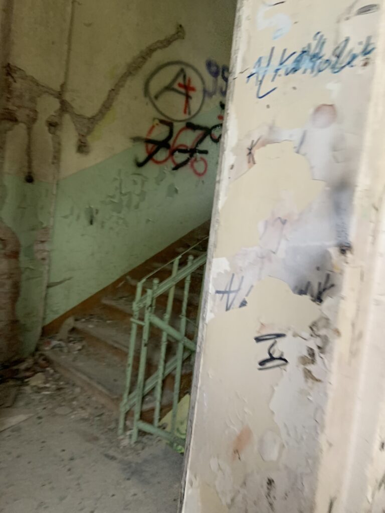 Opuszczony szpital w Raciborzu, Racibórz, województwo śląskie - relacja z 04.2024, zdjęcie 65