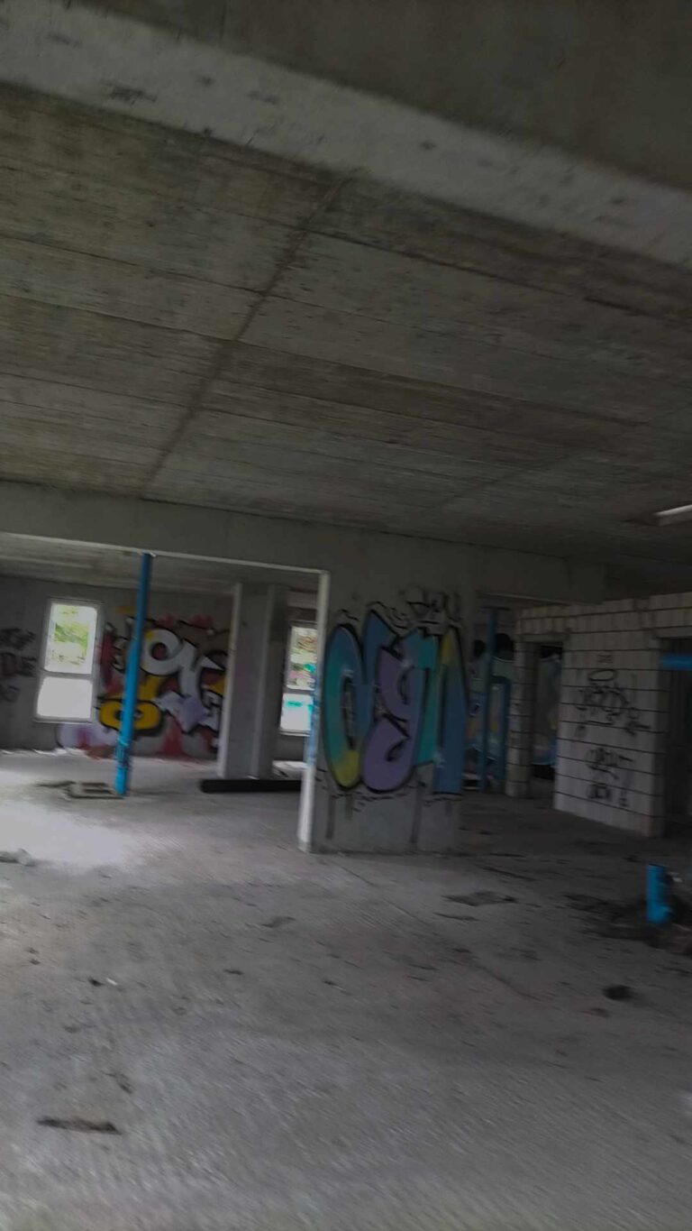 Czyżyński szkieletor, Kraków, województwo małopolskie - relacja z 05.2024, zdjęcie 13