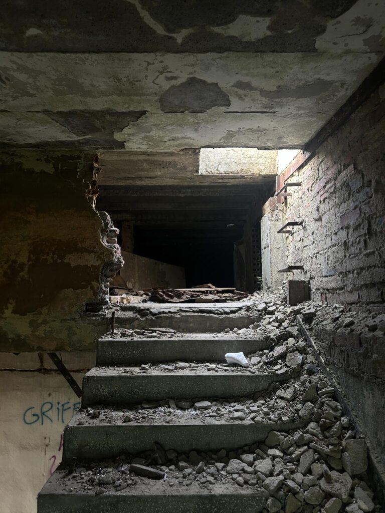 Opuszczone Gliwickie Przedsiębiorstwo Robót Inżynieryjnych, Gliwice, województwo śląskie - relacja z 04.2024, zdjęcie 19