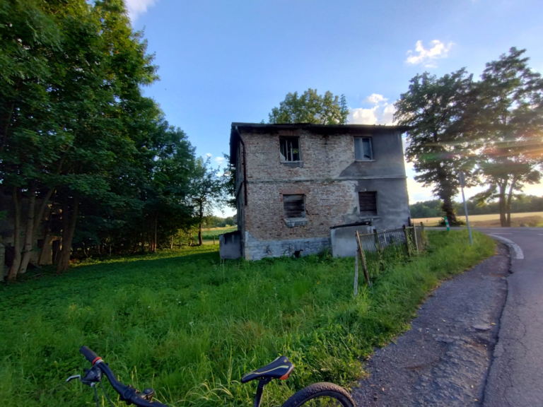 opuszczony dom, Bieruń, województwo śląskie - zdjęcie 1