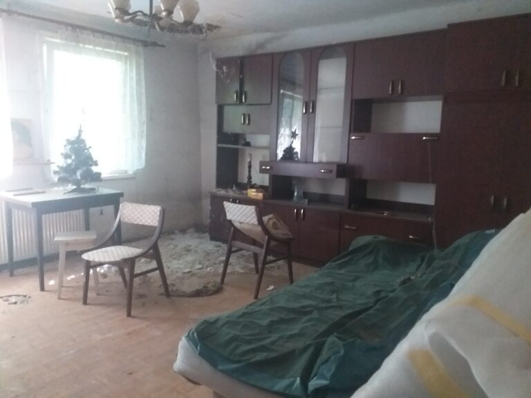 Opuszczony dom, Krzeszowice, województwo małopolskie - zdjęcie 3
