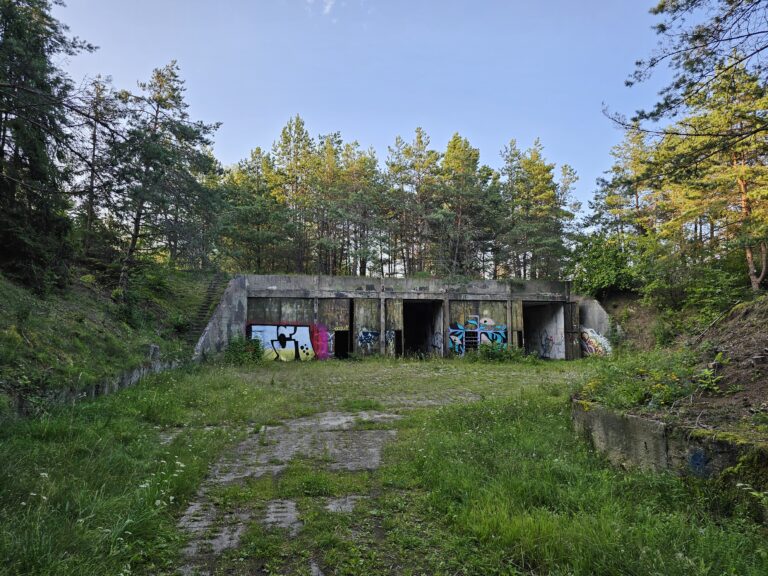 Była 221 Kompania radiotechniczna, Gostomie, województwo pomorskie - relacja z 07.2024, zdjęcie 8