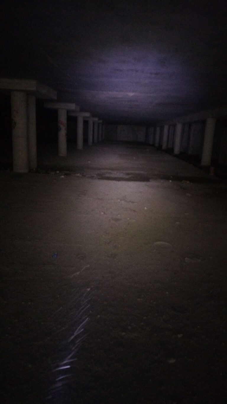 Opuszczony Biurowiec, Lublin, województwo lubelskie - relacja z 08.2024, zdjęcie 5