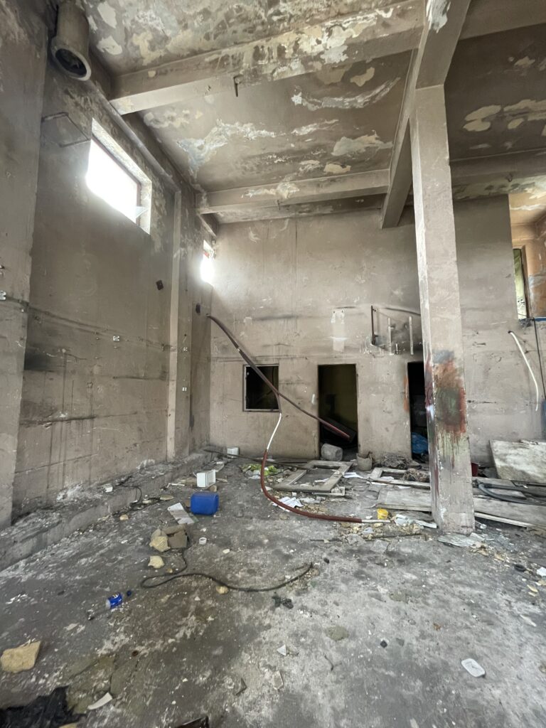 Opuszczona myjnia samochodowa, Włocławek, województwo kujawsko-pomorskie - zdjęcie 1