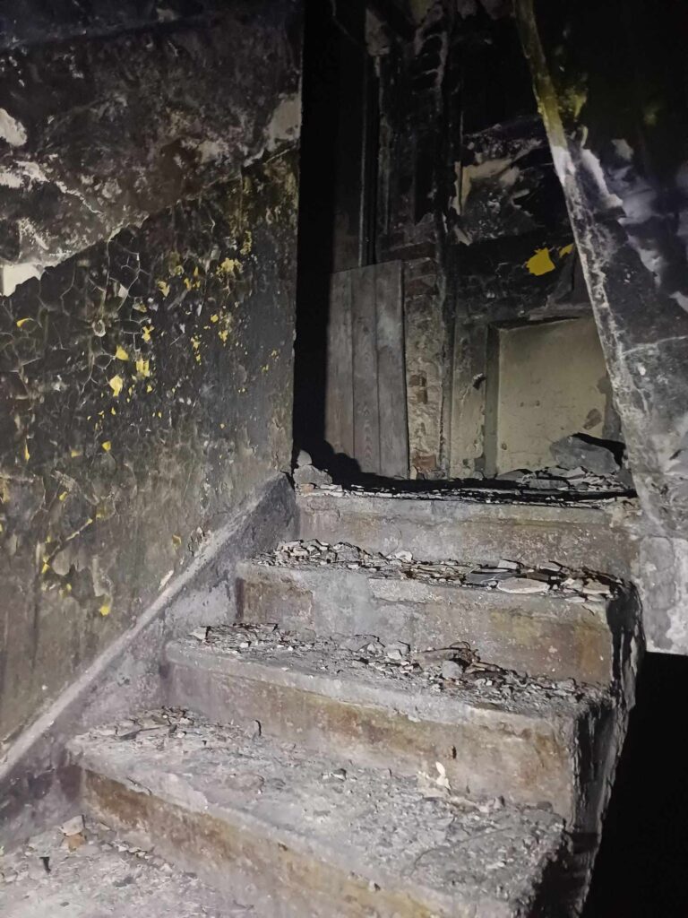 Opuszczony dom przy ul. Radarowej, Warszawa, województwo mazowieckie - relacja z 09.2024, zdjęcie 6