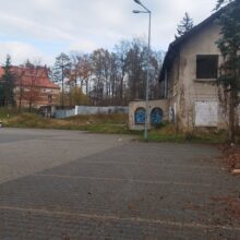 Opuszczone biurowce Huty Krosno