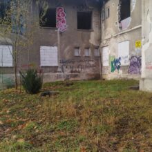 Opuszczone biurowce Huty Krosno