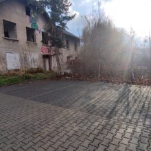 Opuszczone biurowce Huty Krosno