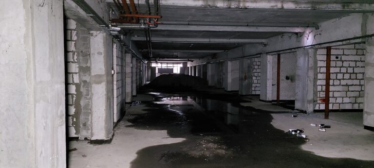 Niedokończone apartamentowce, Kraków, województwo małopolskie - zdjęcie 1