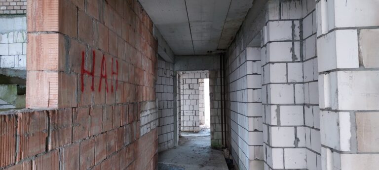 Niedokończone apartamentowce, Kraków, województwo małopolskie - zdjęcie 3