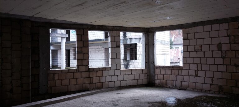 Niedokończone apartamentowce, Kraków, województwo małopolskie - zdjęcie 7