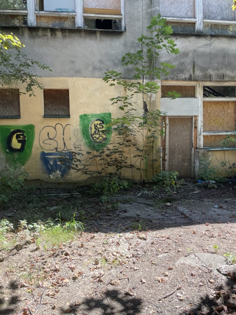 Opuszczone przedszkole, Katowice, województwo śląskie - relacja z 08.2025, zdjęcie 32