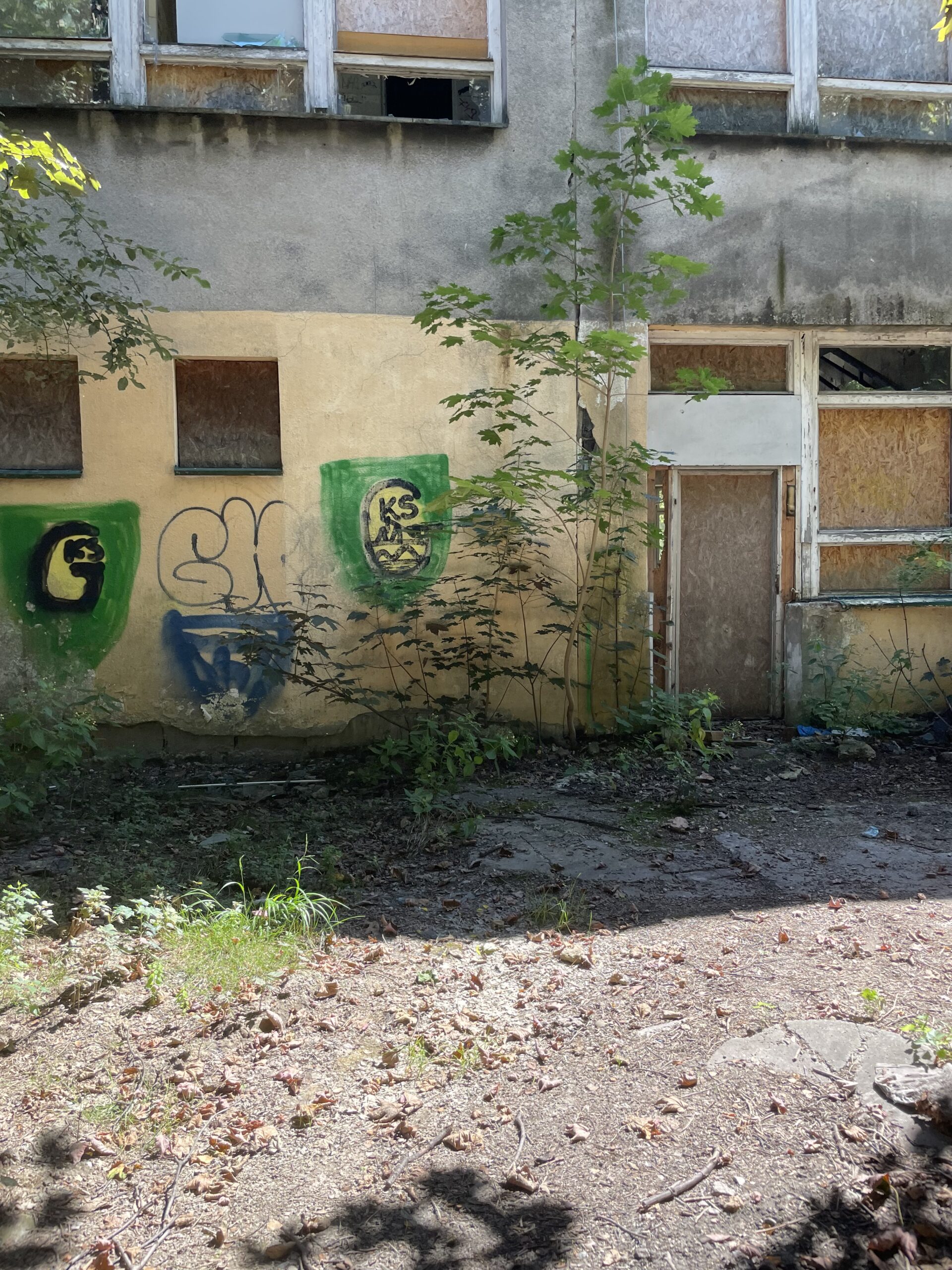 Opuszczone przedszkole, Katowice, śląskie — zdjęcie 1