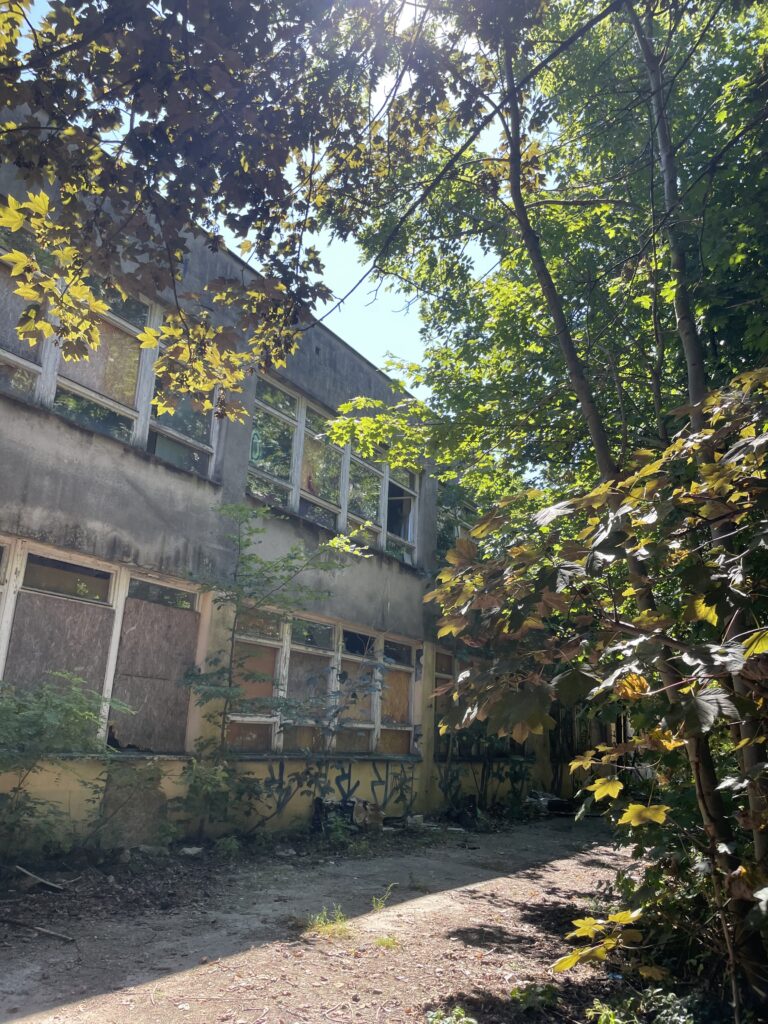 Opuszczone przedszkole, Katowice, województwo śląskie - relacja z 08.2025, zdjęcie 34