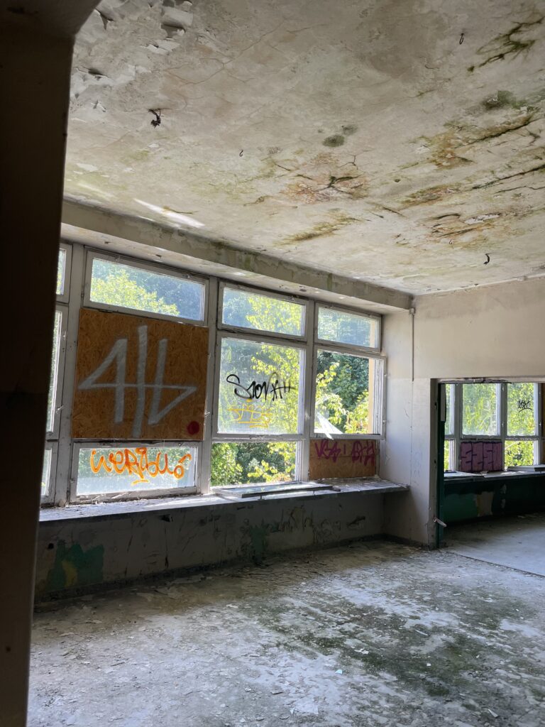 Opuszczone przedszkole, Katowice, województwo śląskie - relacja z 08.2025, zdjęcie 35