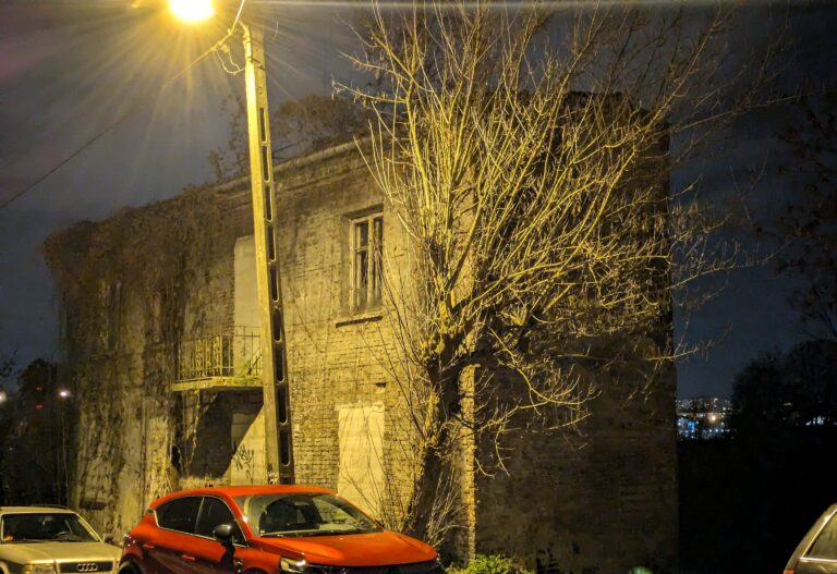 Opuszczony dom, Lublin, województwo lubelskie - zdjęcie 2