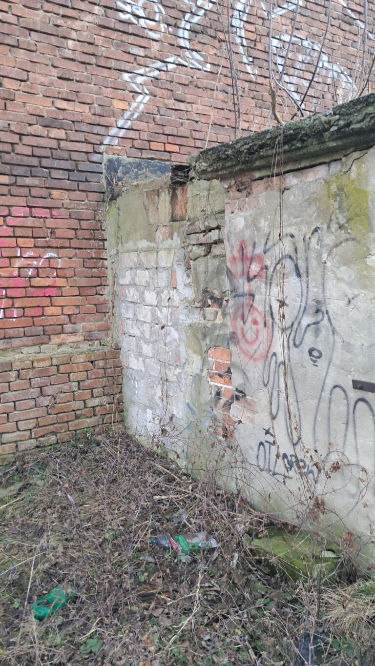 Ruiny stacji pomp PKP, Rzeszów, województwo podkarpackie - relacja z 01.2025, zdjęcie 11