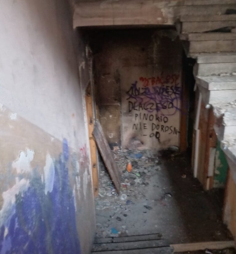 Opuszczone gimnazjum, Warszawa, województwo mazowieckie - relacja z 02.2025, zdjęcie 13