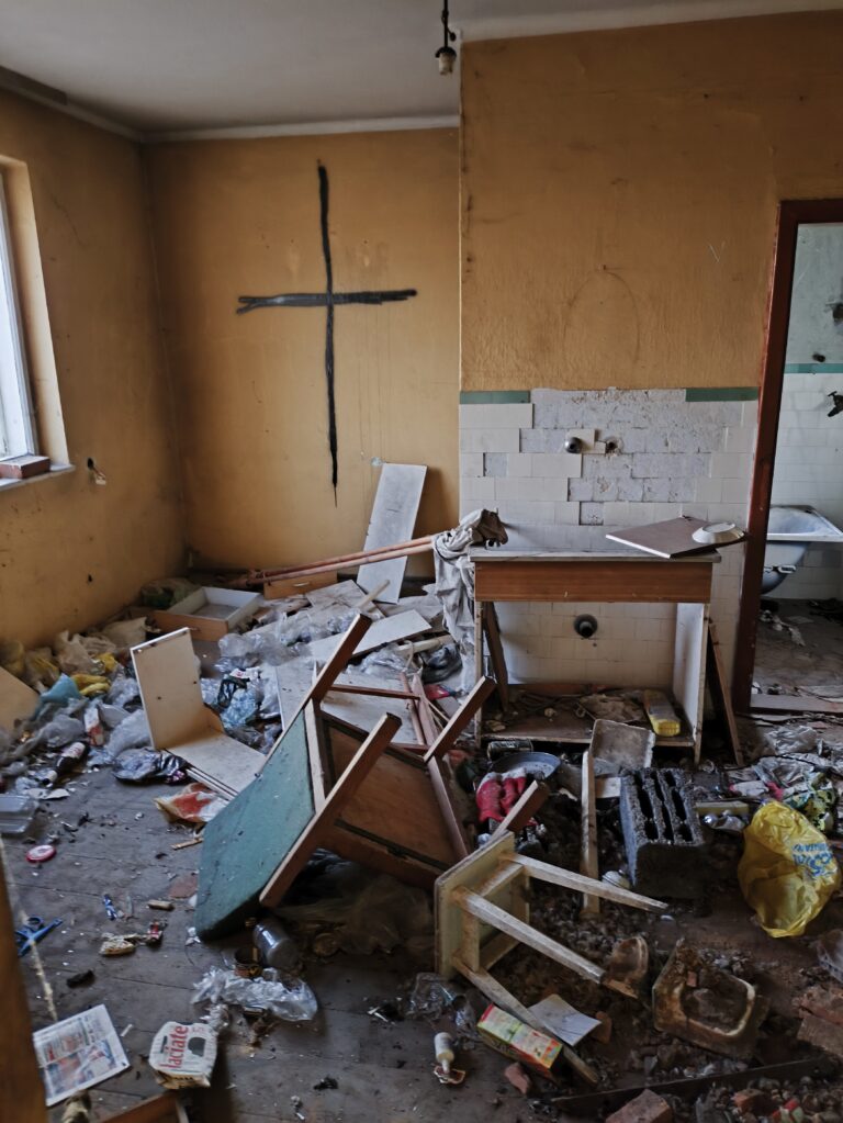 Opuszczony dom, Jawiszowice, województwo małopolskie - zdjęcie 2