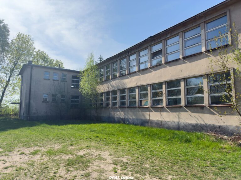 Szkoła, Tomaszewo, województwo kujawsko-pomorskie - zdjęcie 1