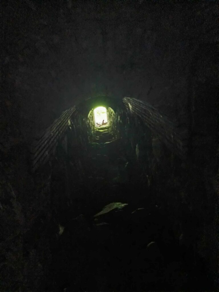 Tunel pod serpetyną, Pasłęk, województwo warmińsko-mazurskie - zdjęcie 3