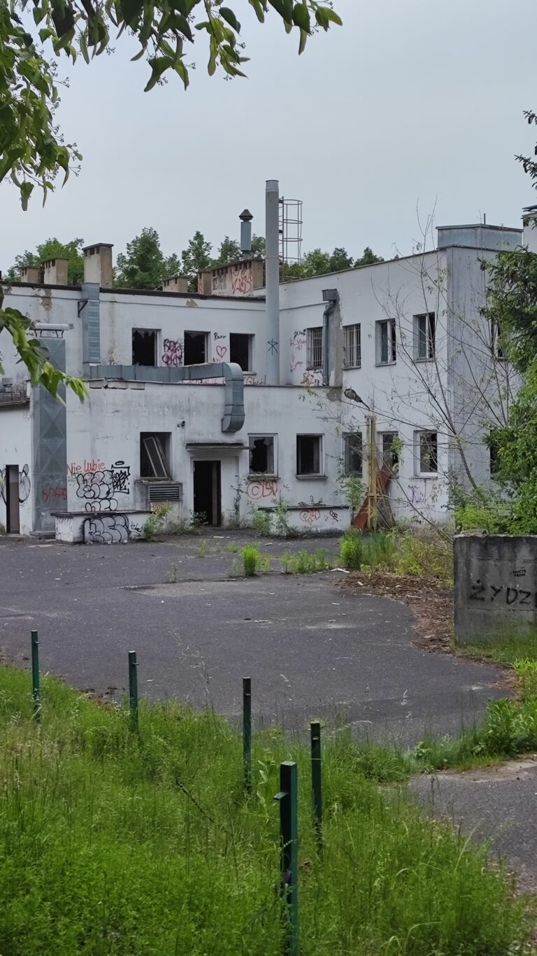Opuszczony ośrodek szkolenia policji +/hotel/domki wypoczynkowe, Poznań, województwo wielkopolskie - relacja z 02.2025, zdjęcie 17