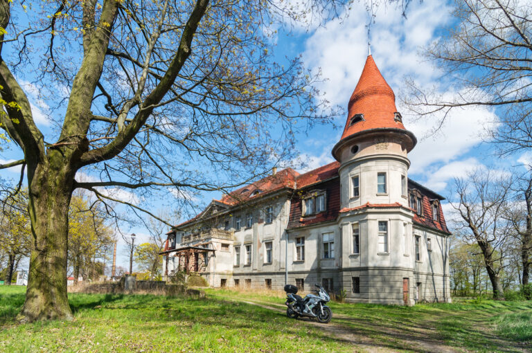 Pałac w Karczewie, Karczewo, województwo wielkopolskie - relacja z 04.2021, zdjęcie 4