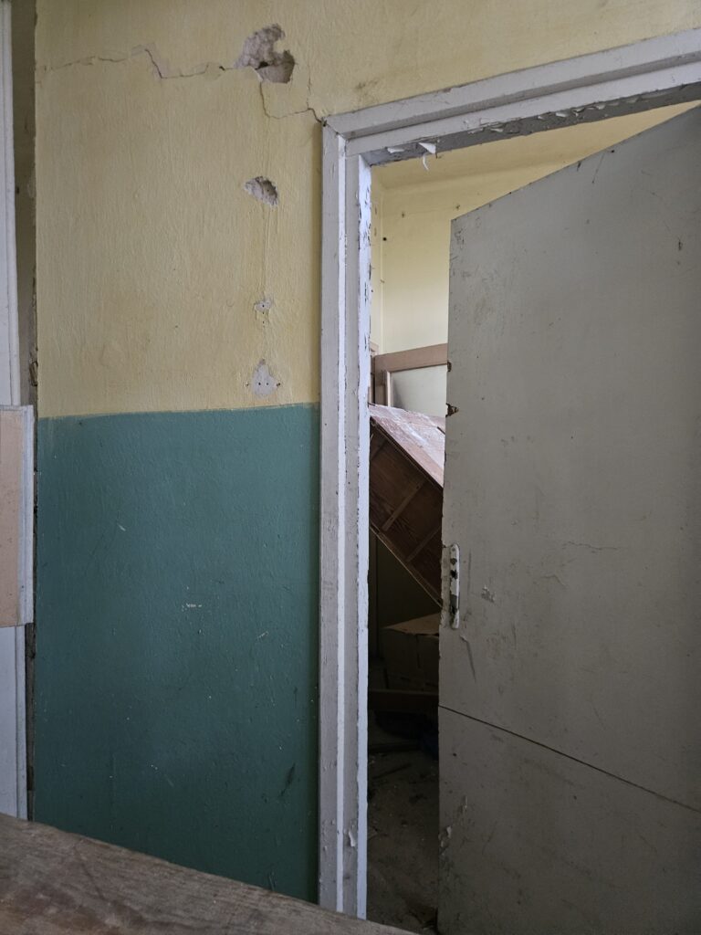 Opuszczona Szkoła w Ryszewku, Ryszewek, województwo kujawsko-pomorskie - relacja z 07.2025, zdjęcie 11