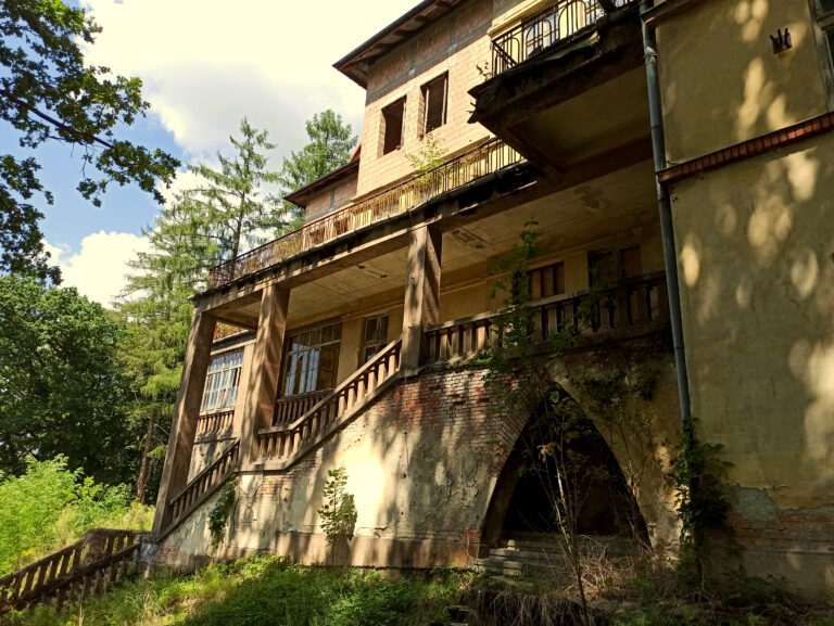 szpital psychiatryczny, Radziszów, województwo małopolskie - relacja z 07.2025, zdjęcie 1