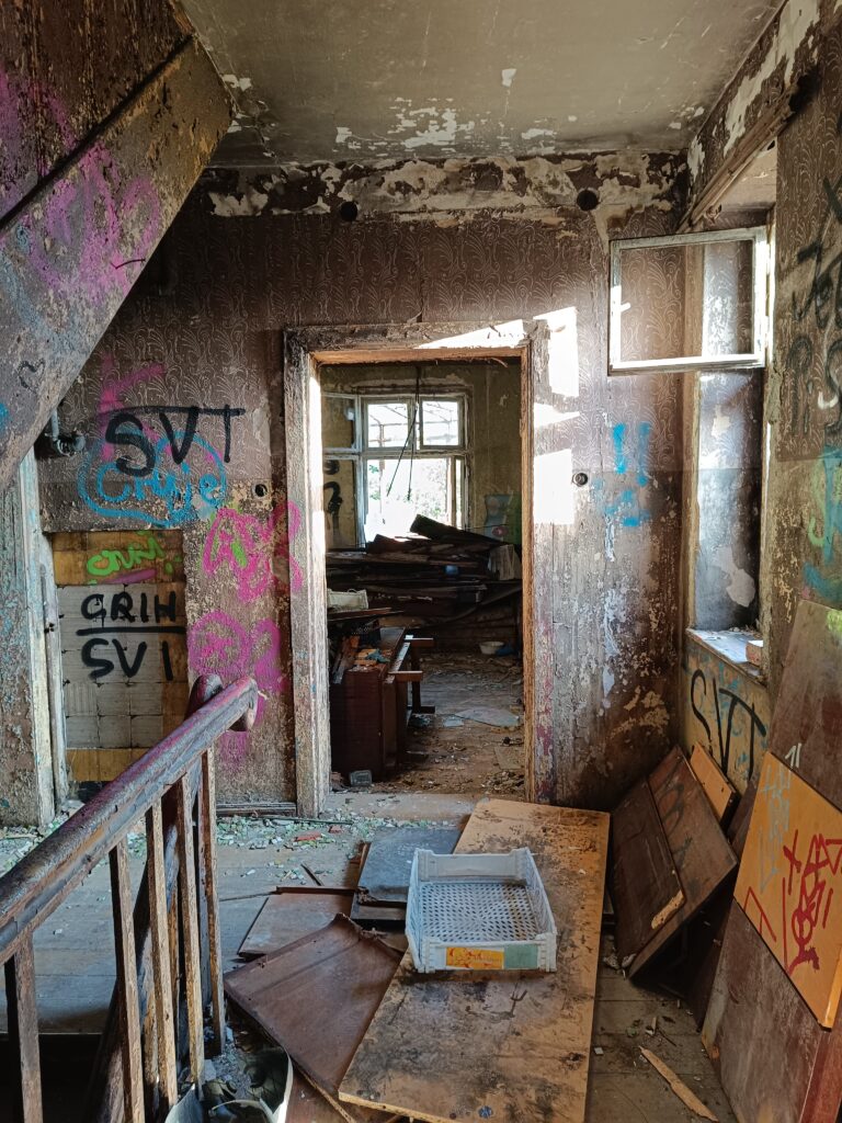 Opuszczona Willa, Szczecin, województwo zachodniopomorskie - relacja z 08.2025, zdjęcie 11