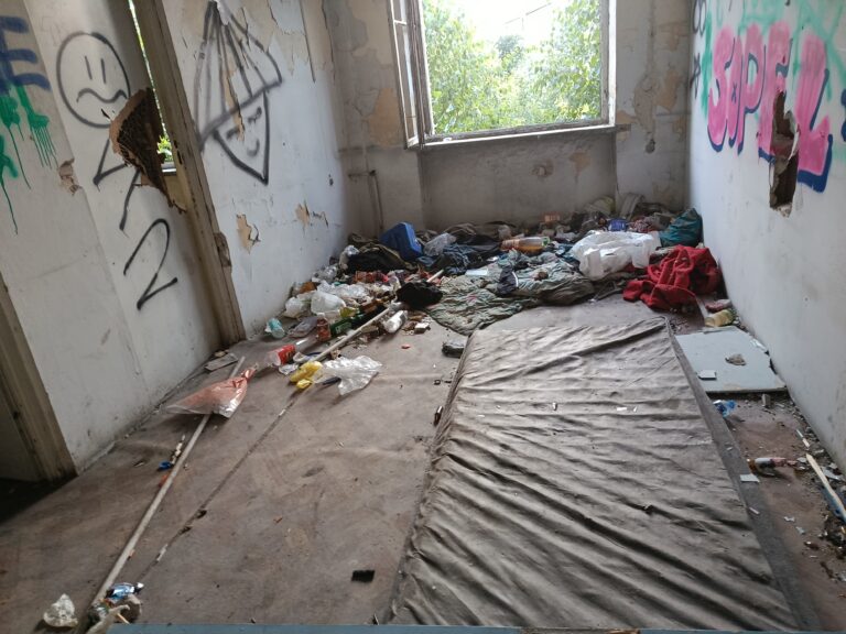 Opuszczony szpital im. Heleny Wolf, Łódź, województwo łódzkie - relacja z 08.2025, zdjęcie 9