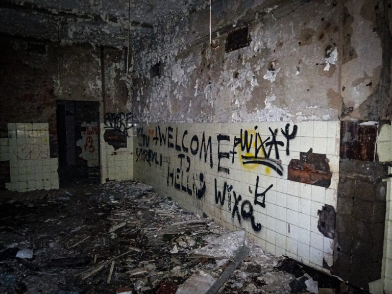 Opuszczona bursa szkolna, Katowice, województwo śląskie - zdjęcie z relacji 35